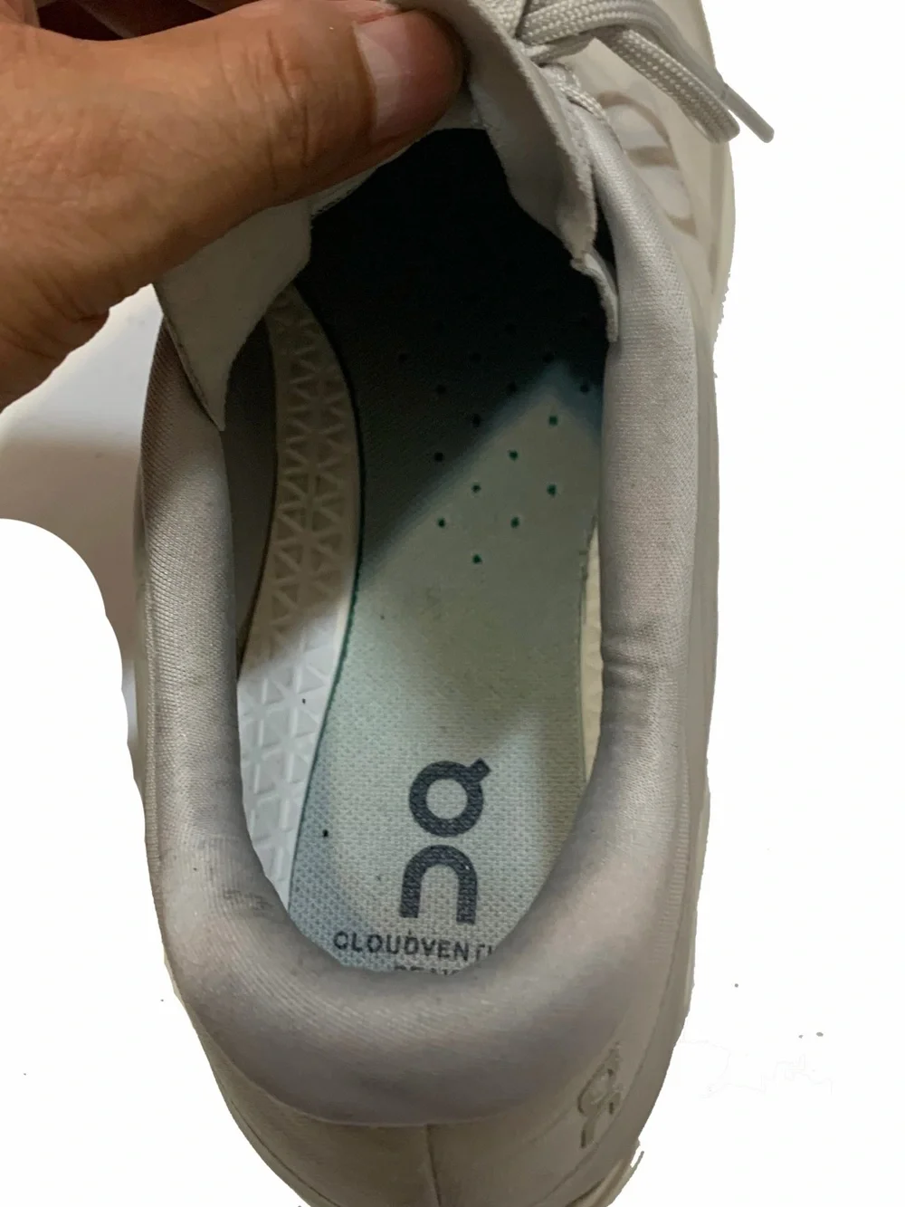 12 / On Running x Post Archive Faction Peak sneaker